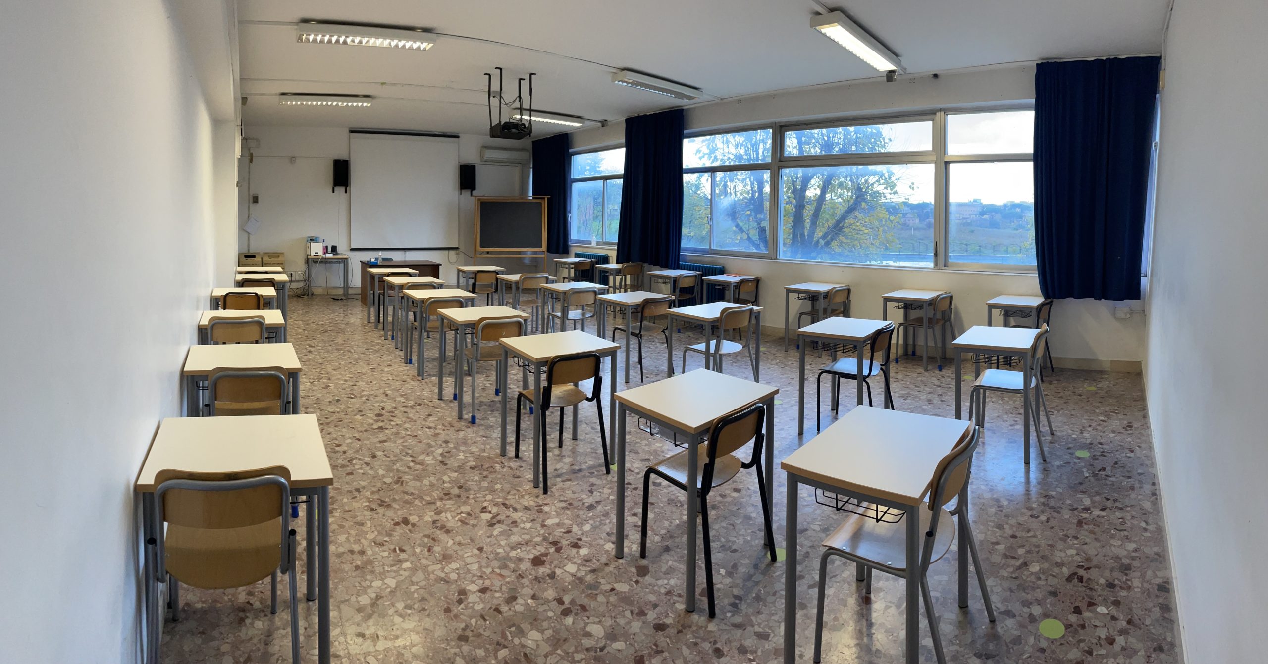 Liceo Orazio sede di via Savinio aula